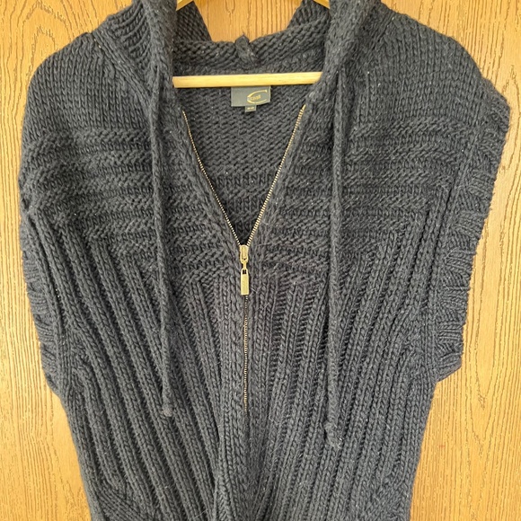 🖤JUST CAVALLI (ROBERTO CAVALLI) HOODED SWEATER VEST🖤 - Picture 1 of 11